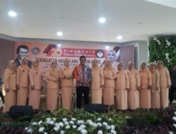 Peringatan HUT ke-20 Dharma Wanita Persatuan UNM, Rektor UNM Berikan Apresiasi