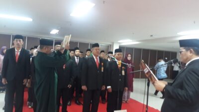 Lantik Pejabat UNM, Rektor: Beri Kemerdekaan kepada Mahasiswa