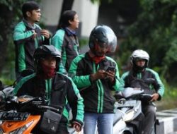Kisah Pilu Driver Ojol, Sepi Orderan Hingga Tak Dapat Insentif