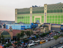 Mulai Hari Ini! Pasar Tanah Abang Tutup Sebagian