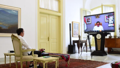 Jokowi Perintahkan Pemerintah Alihkan $ 2,66 Miliar untuk Bantuan COVID-19