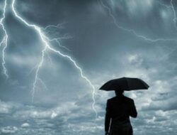 Prediksi BMKG: Pekan Ini Hujan Lebat Disertai Kilat