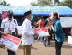 Kemensos Salurkan Bansos untuk DMI, LDII dan Warga Terdampak Covid-19