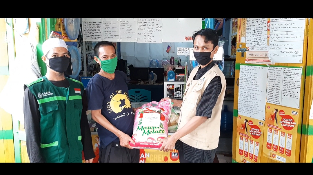 Hadapi Covid-19, Tim WTC Mamuju, Bagikan 150 Paket Sembako