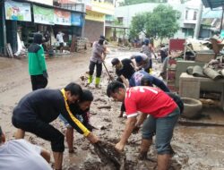 Senkom Mitra Polri Kerja Bakti Pemulihan Pasca Banjir Bantaeng