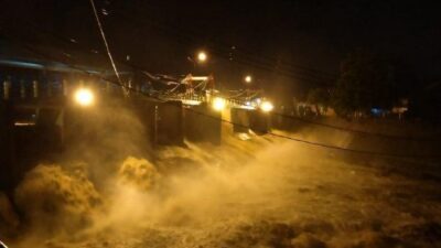 Bendung Katulampa Siaga 1, Warga Bantaran Sungai Ciliwung Diminta Waspada