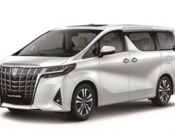 Pemerintah Lelang Murah Toyota Alphard hingga Villa