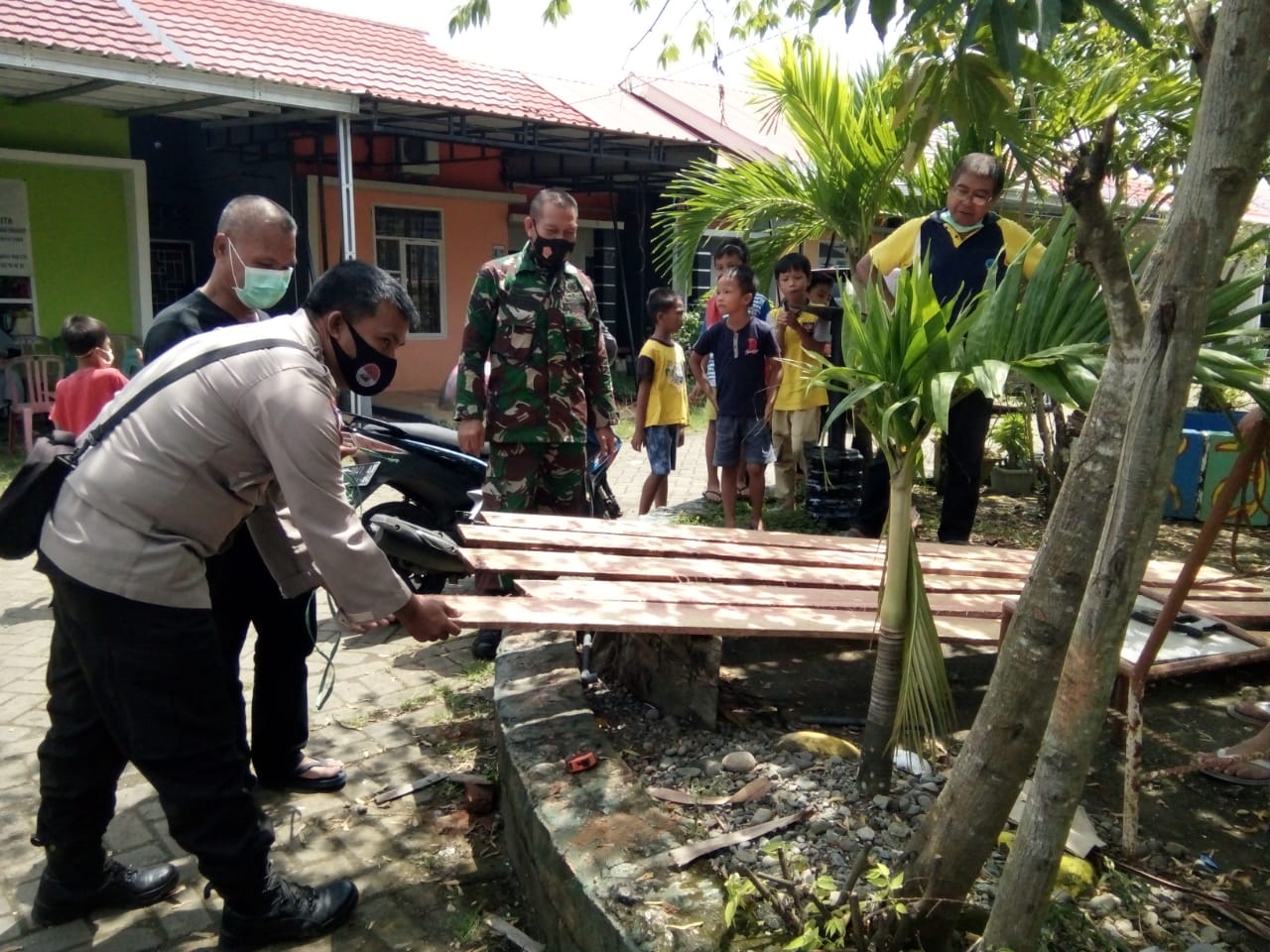 Bhabinkamtibmas Samata