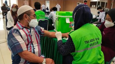 Berbagi Manfaat ke Masyarakat, UMI Gelar Vaksinasi Massal ke-3