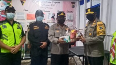 Datangi Pos Pam Nataru, Kapolda Papua Barat Beri Apresiasi Pada Anggota Senkom
