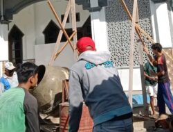 Warga LDII Distrik Prafi Bersama Masyarakat Lakukan Pengecoran Tiang Masjid Al-Ikhlas