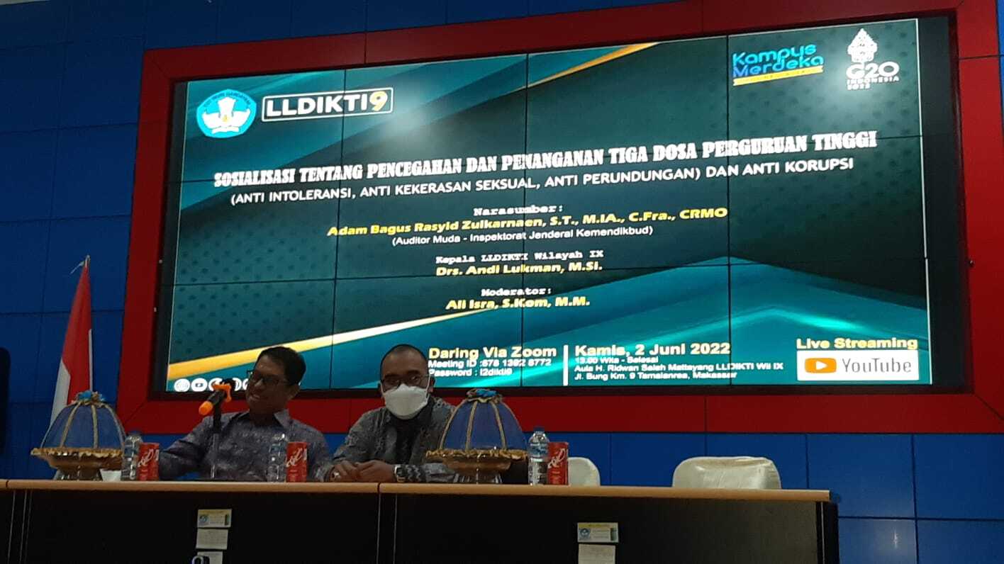 Tiga Dosa Perguruan Tinggi