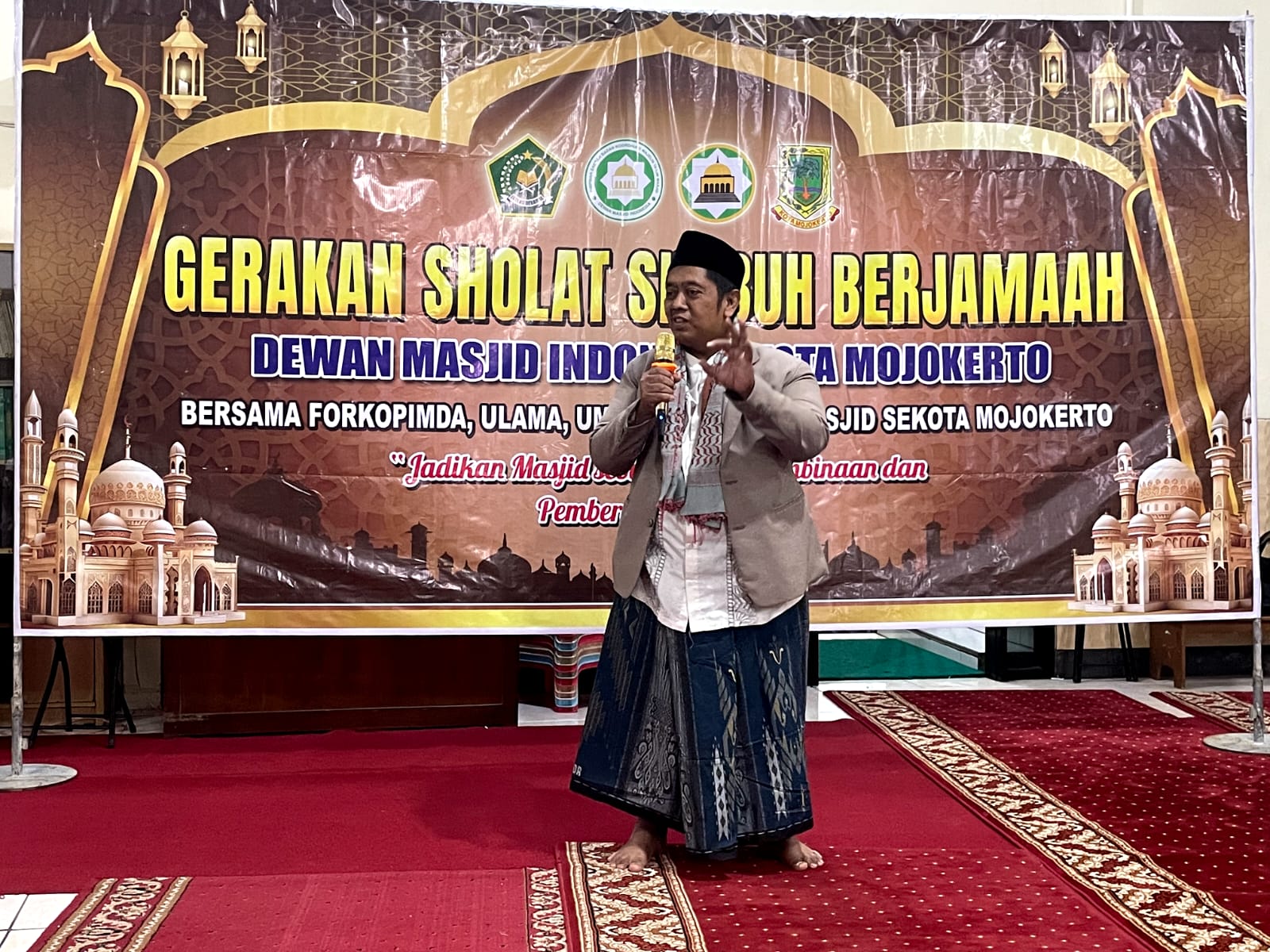 Subuh Berjamaah di Masjid Al-Hikmah, DMI Mojokerto Dorong Masjid Jadi Pusat Pembinaan Generasi